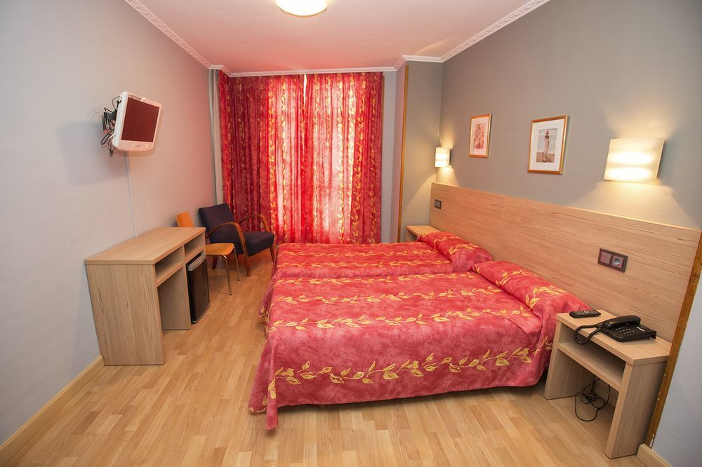 Hotel Don Manuel خيخون المظهر الخارجي الصورة